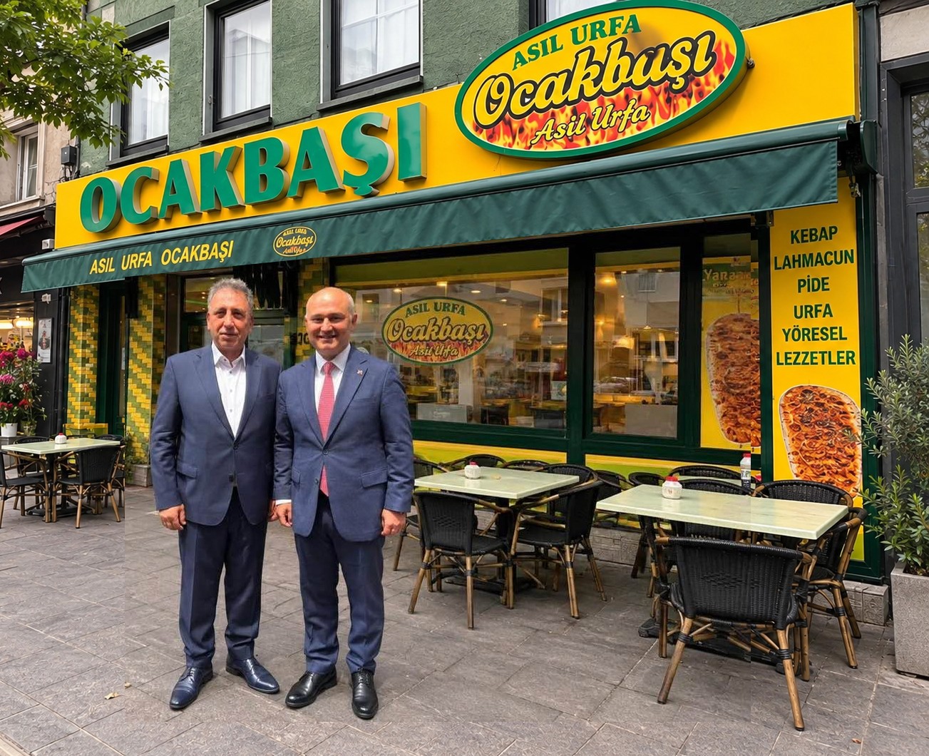 Essen Başkonsolosu Aydın, görev sona ererken gastronomi işletmecisi Aziz Erdoğan'ı ziyaret etti