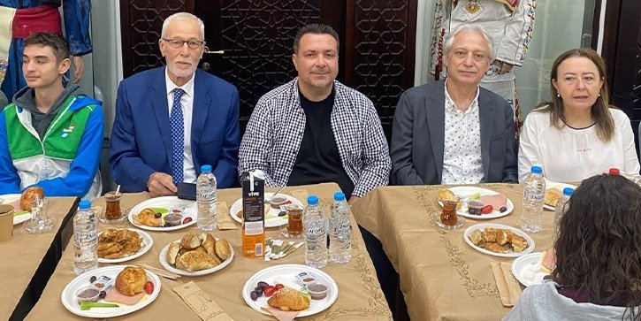 Gümülcine'de gençler sorunlarını ve projelerini değerlendirdi