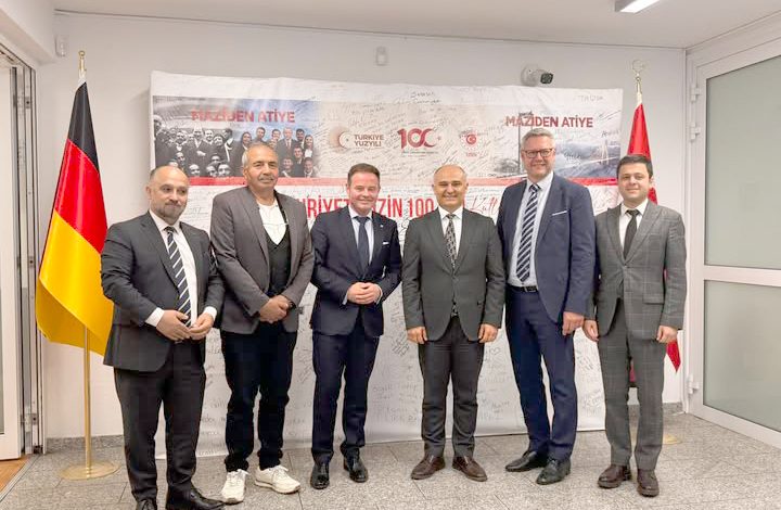 Başkonsolos Aydın, Türk-Alman ilişkilerine katkı sunan siyasetçileri ağırladı 1 essen baskonsoloslugu