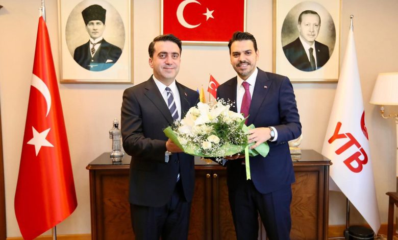 “Hüzünlü Ama Gururlu” veda: YTB'de Eren görevini Turus'a devretti 1 ytb veda5