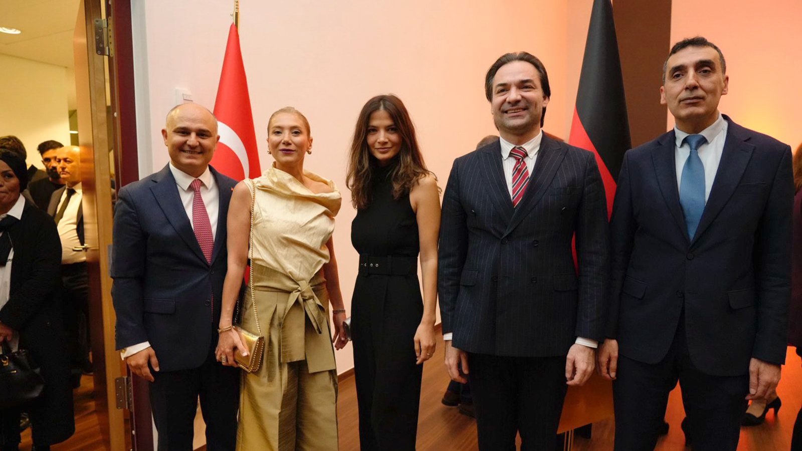 Essen’de Cumhuriyetin 102. Yılına yakışır kutlama 2 essen cumhuriyet kutlama12