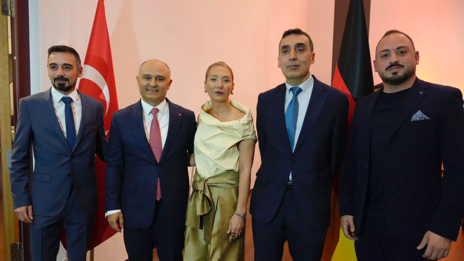 Essen’de Cumhuriyetin 102. Yılına yakışır kutlama 13 essen cumhuriyet kutlama13