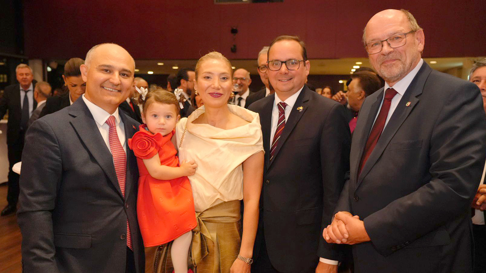 Essen’de Cumhuriyetin 102. Yılına yakışır kutlama 3 essen cumhuriyet kutlama14