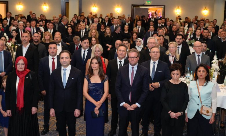 Köln’de Türk-Alman dostluğu Cumhuriyet Bayramı’nda pekişti 1 koln cumhuriyet resepsiyonu3