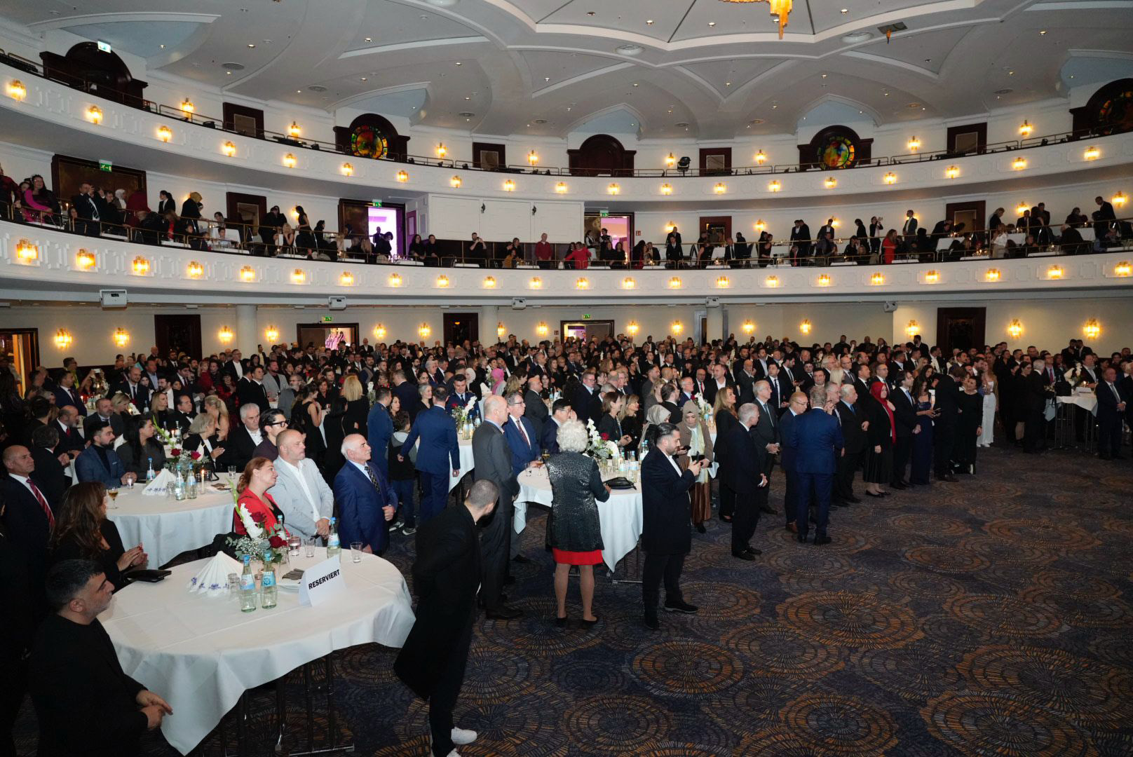 Köln’de Türk-Alman dostluğu Cumhuriyet Bayramı’nda pekişti 8 koln cumhuriyet resepsiyonu5