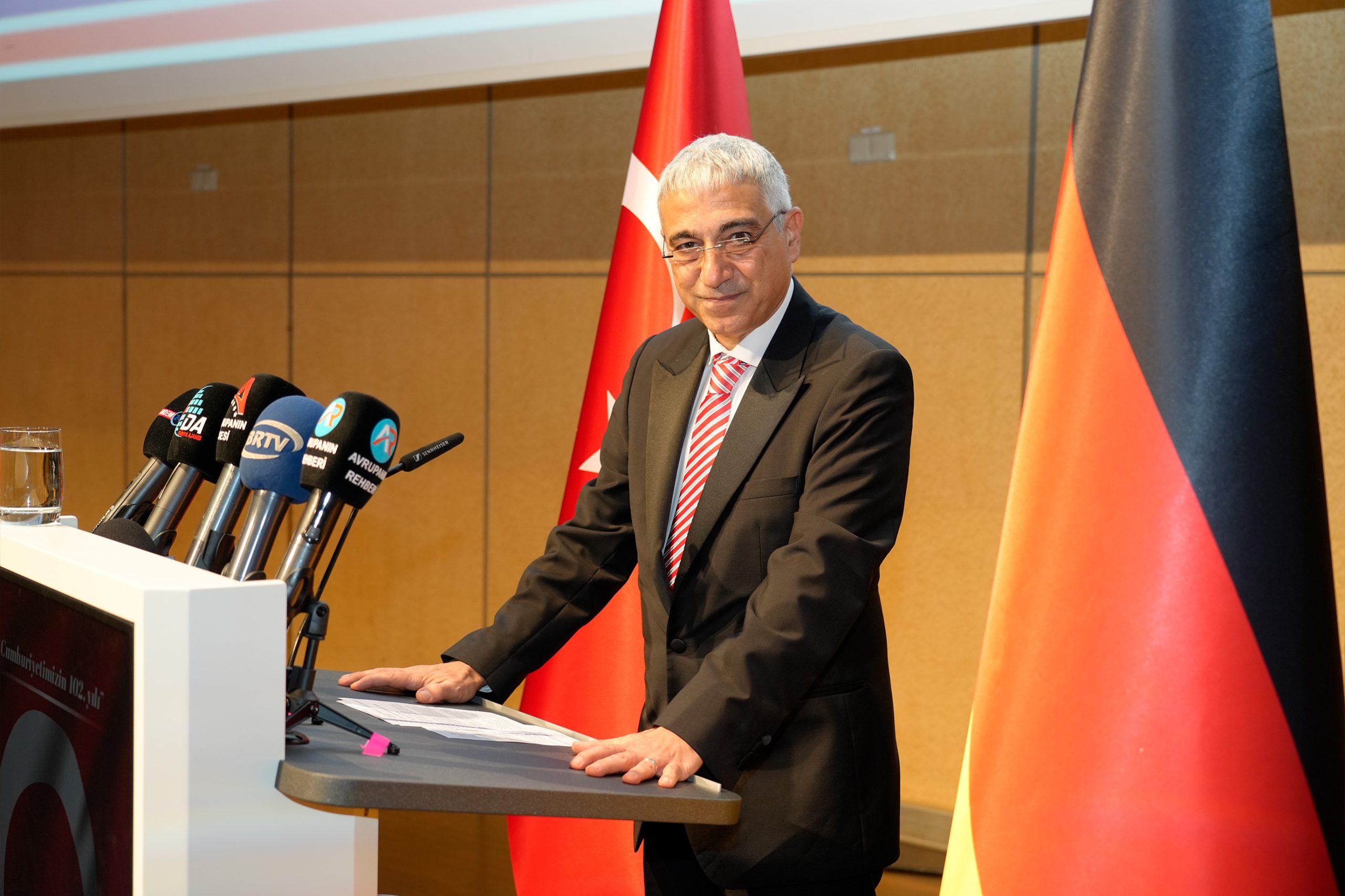 Cumhuriyet Bayramı Münster’de birlik ve beraberlik mesajlarıyla kutlandı 7 munster11 scaled