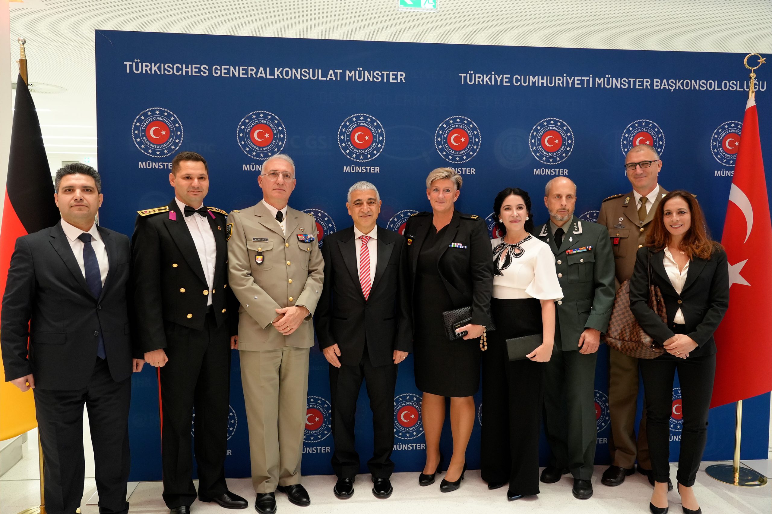 Cumhuriyet Bayramı Münster’de birlik ve beraberlik mesajlarıyla kutlandı 12 munster9 scaled