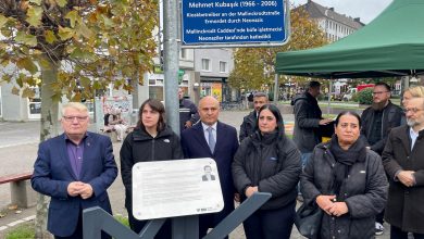 Dortmund’da ırkçılığa karşı anlamlı mesaj: NSU kurbanı Kubaşık için Anı Plaketi açıldı 3 nsu kubasik ani plaketi13