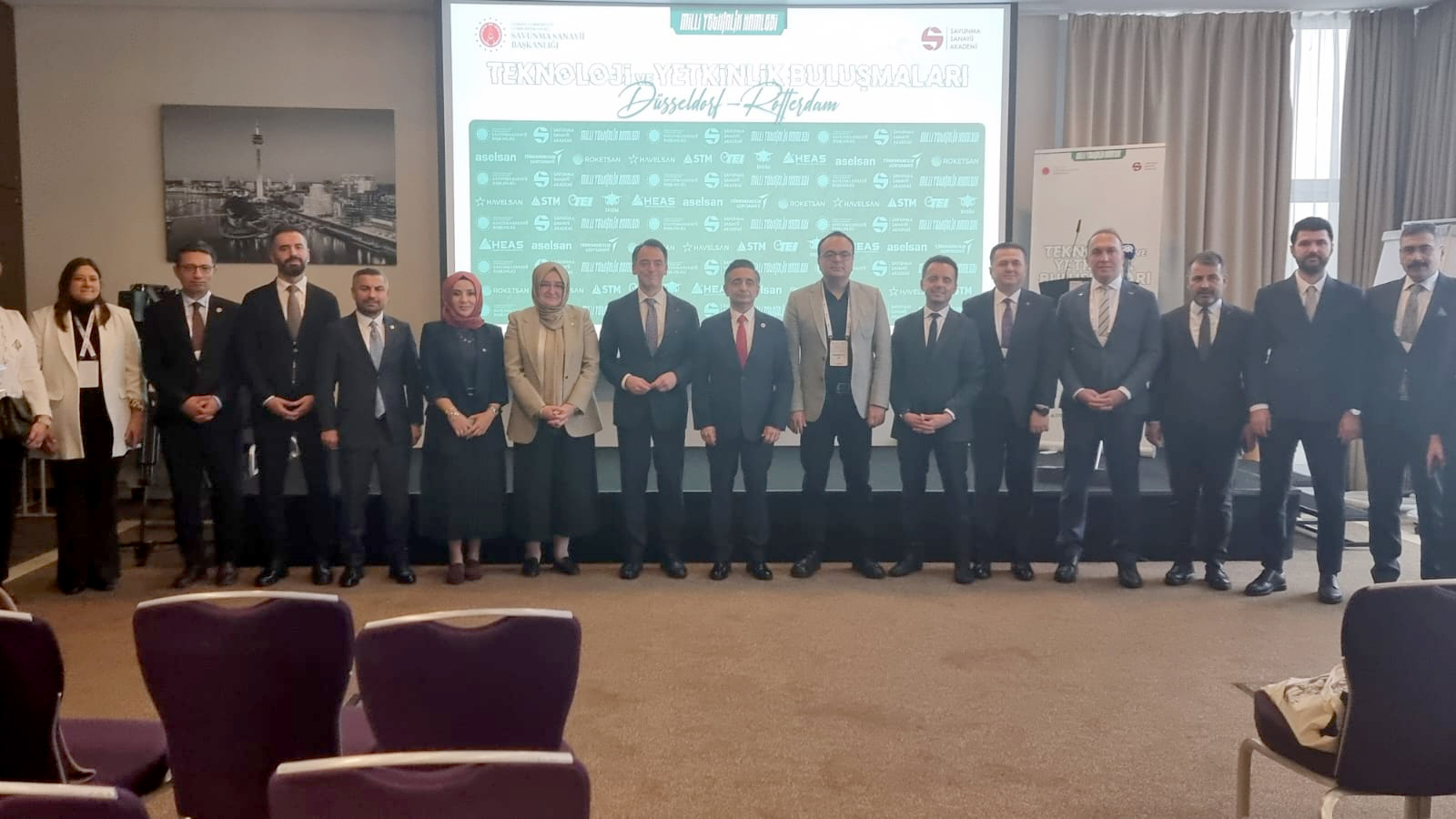 Düsseldorf’ta Türk Savunma Sanayii ile Avrupa’daki gençler buluştu 3 ssb dusseldorf3